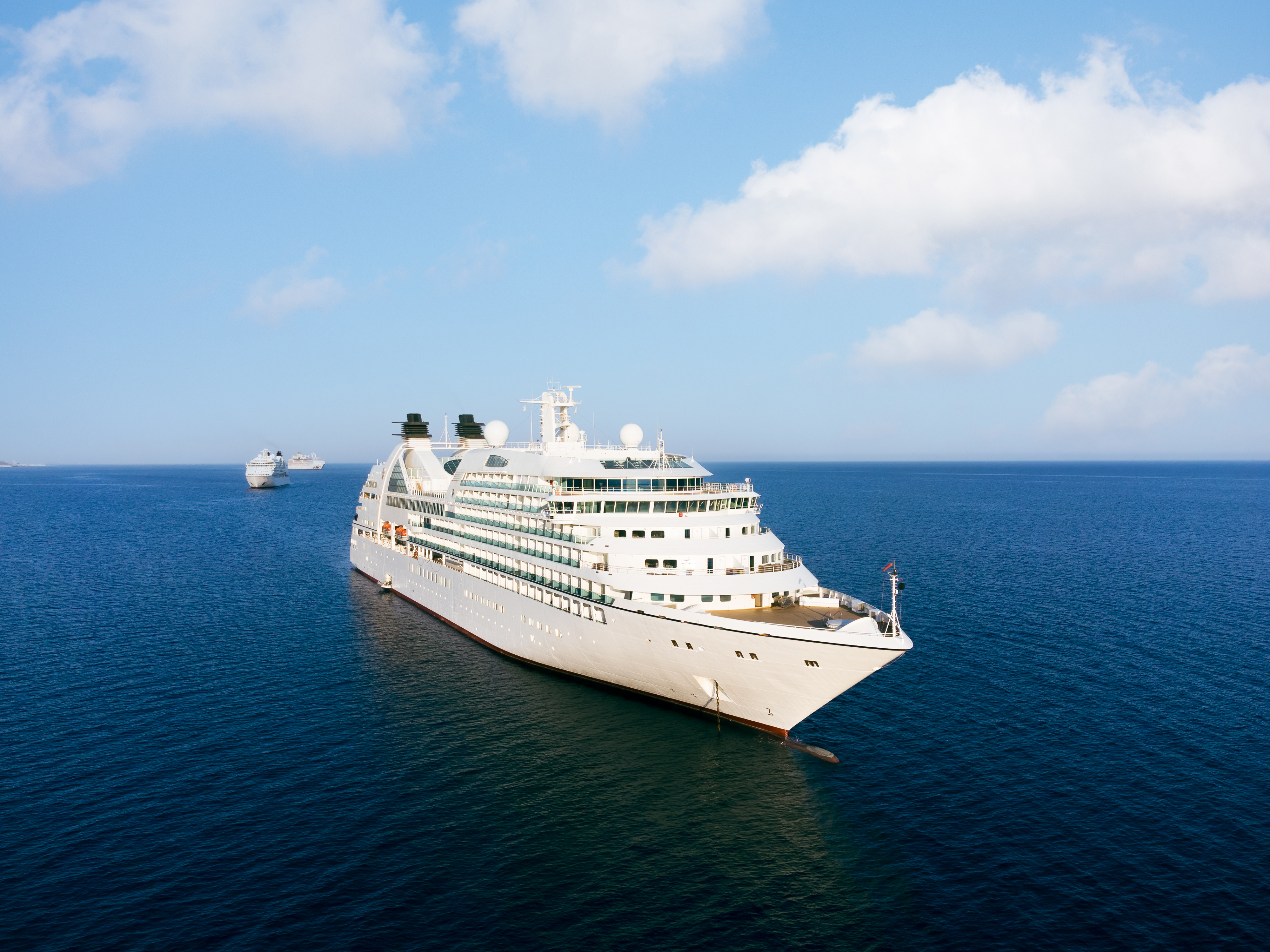 Marine application with AirPower Station technology for water-based operations